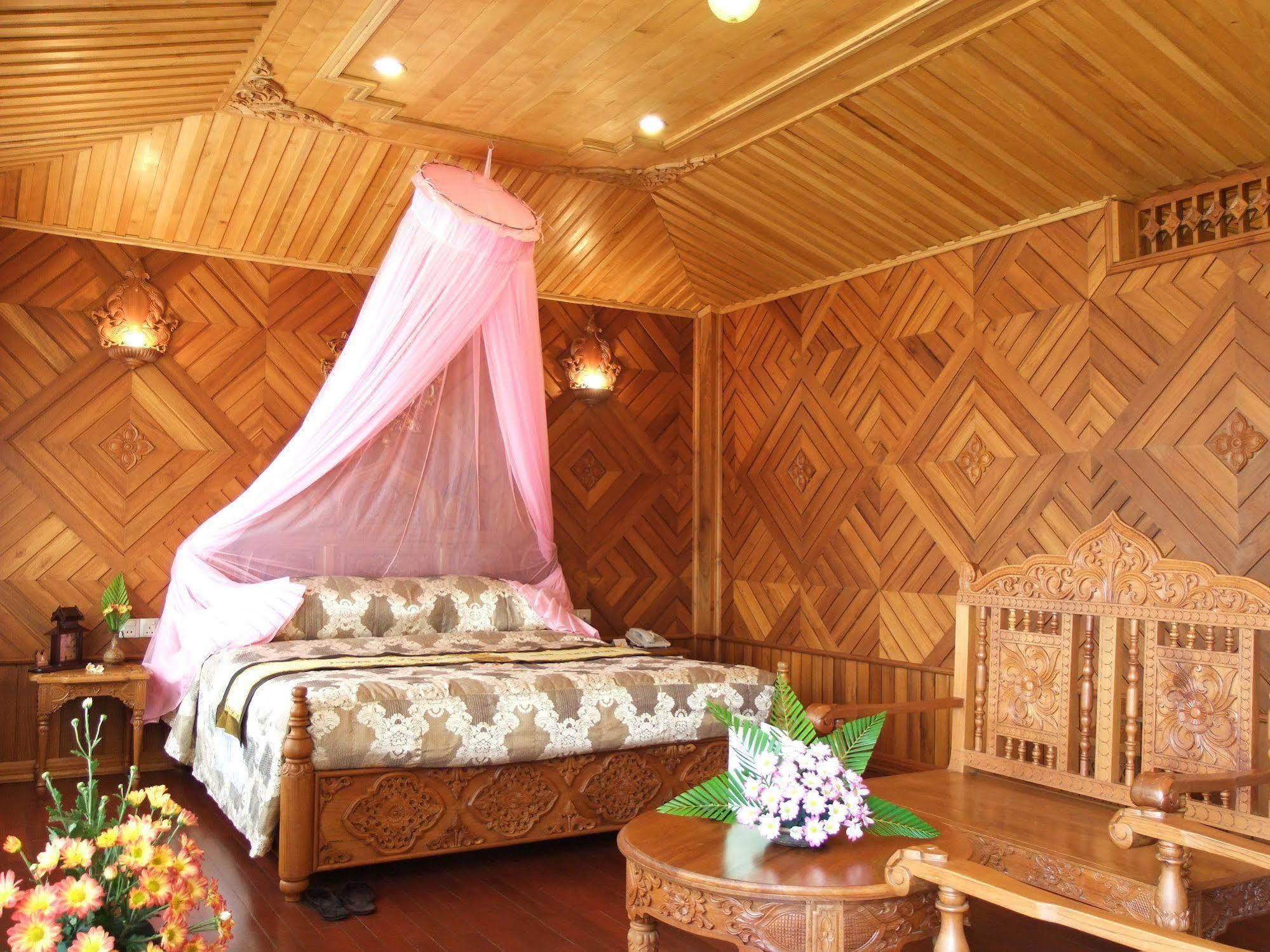 Kma Kaytumadi Hotel Taungoo Eksteriør bilde